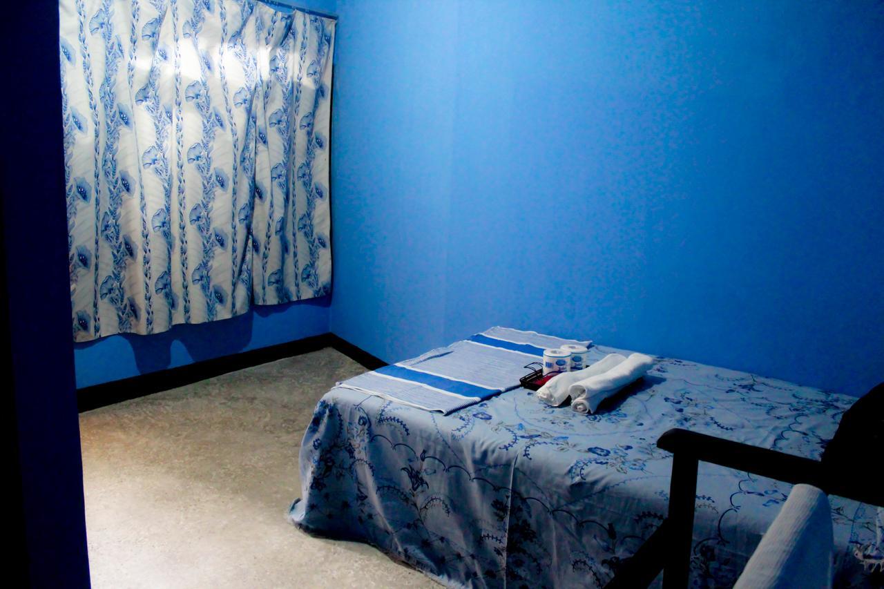 J Hostel Kandy Exterior photo